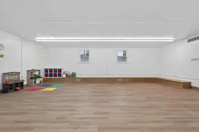 Forest Grove Montessori Pre-School facility - photo 9